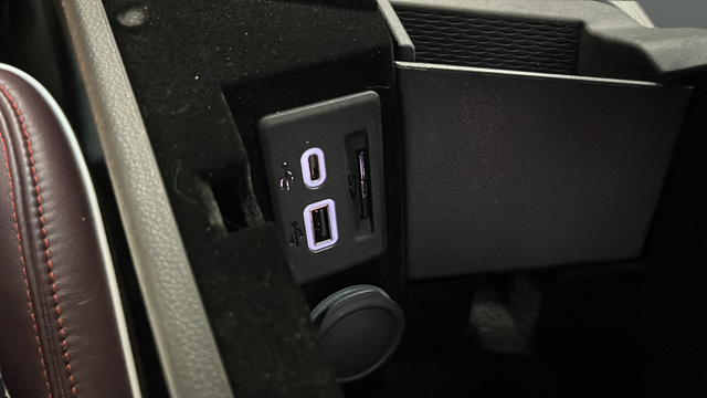 Used 2020 White Cadillac V-Series image 30