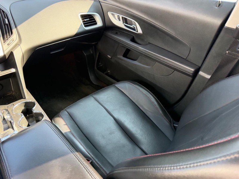 Used 2017 Siren Red Tintcoat Chevrolet Premier image 18