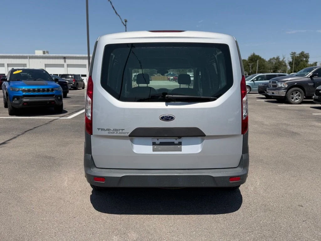 Used 2016 Silver Ford XL image 4