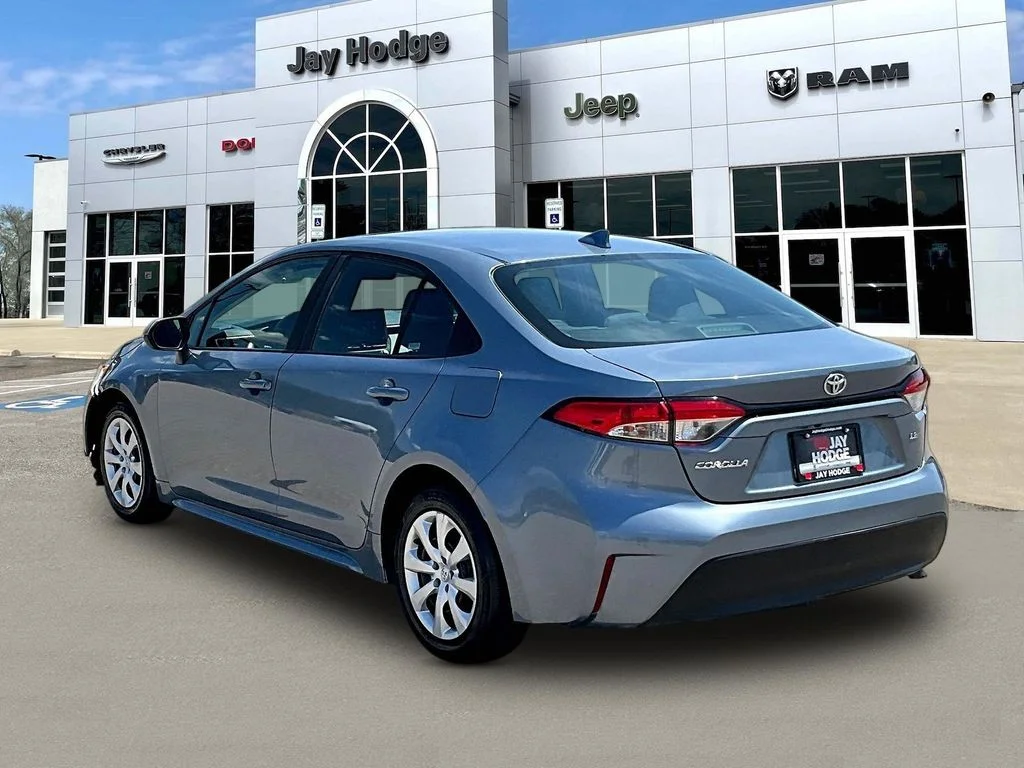 Used 2023 Blue Toyota LE image 5
