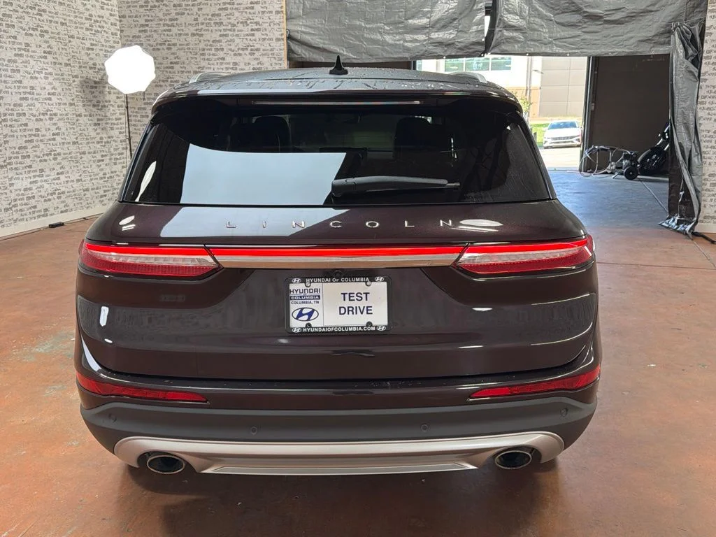 Used 2023 Crystal Red Metallic Lincoln Reserve image 6