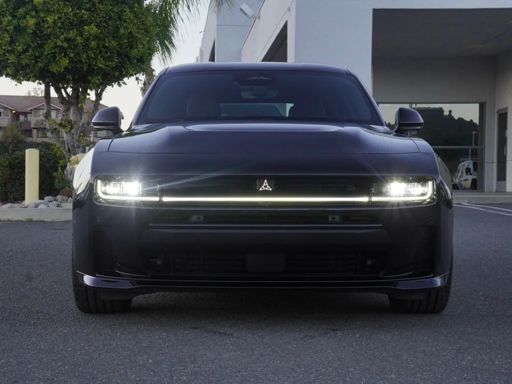 New 2026 Diamond Black Crystal Pearlcoat Dodge Scat Pack image 8