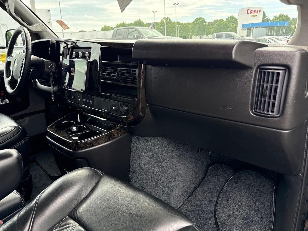 Used 2023 Black Chevrolet Work Van image 27