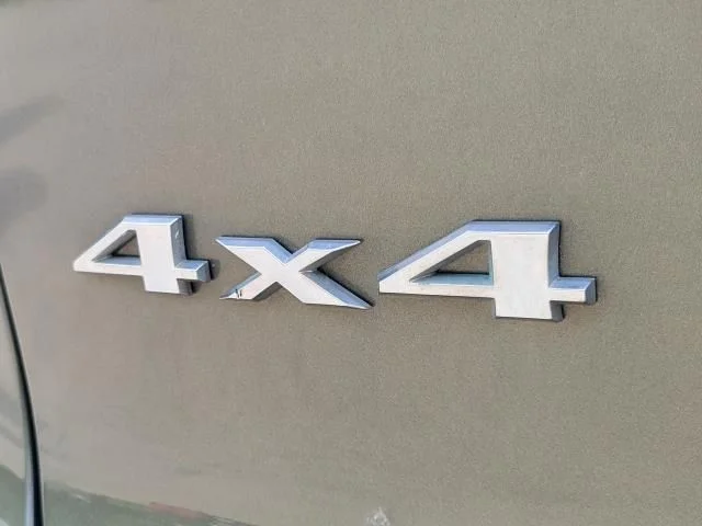 Used 2019 Green Jeep Limited image 7