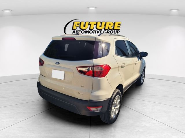 Used 2020 White Ford SE image 3