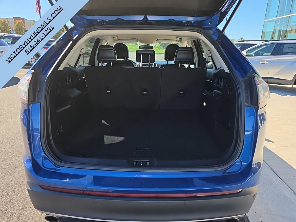 Used 2018 Blue Ford SEL image 27