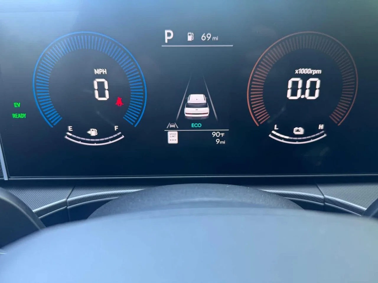 New 2026 White Hyundai SE image 5