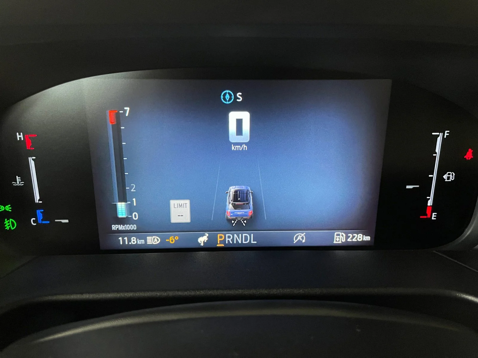 New 2026 Azure Grey Metallic Tri-Coat Ford Outer Banks image 21