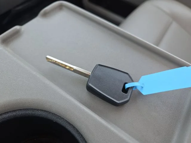 Used 2018 White Ford XL image 21