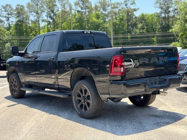 2025 RAM 3500 Laramie - Photo 5