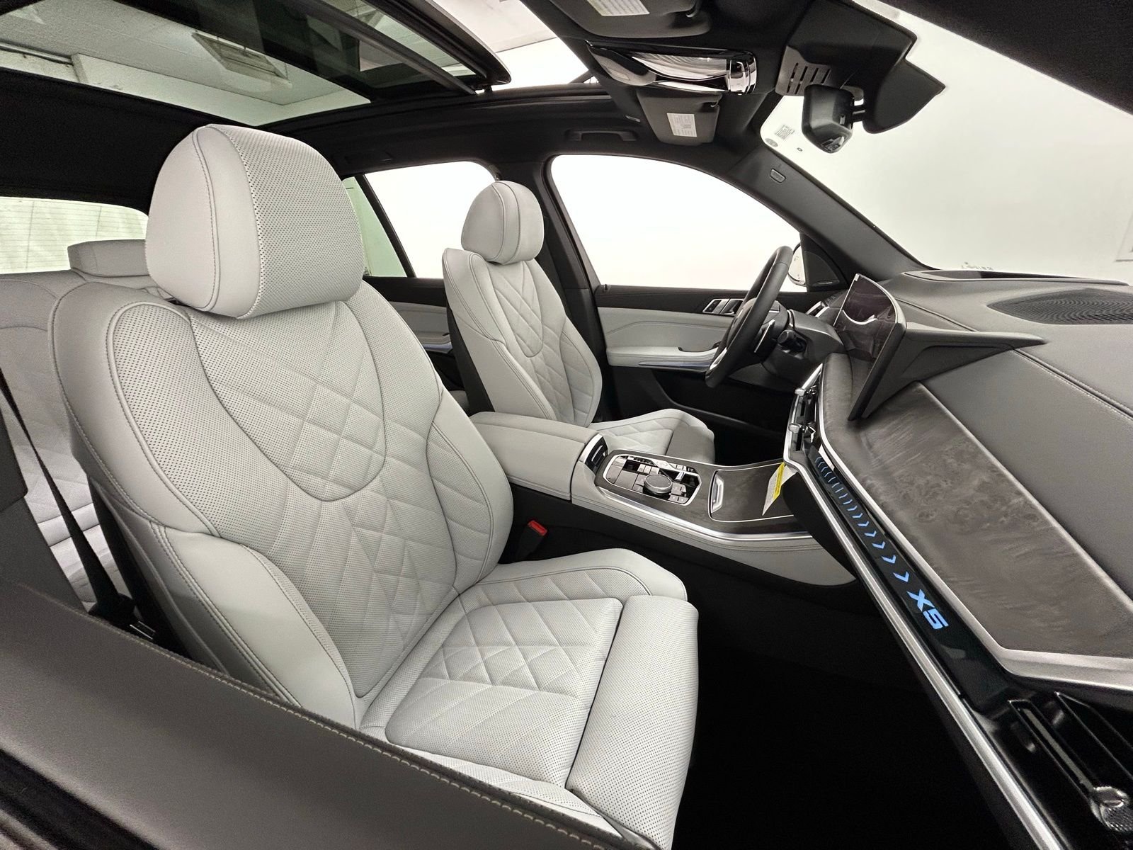 New 2026 Blue Ridge Mountain Metallic BMW xDrive40i image 43