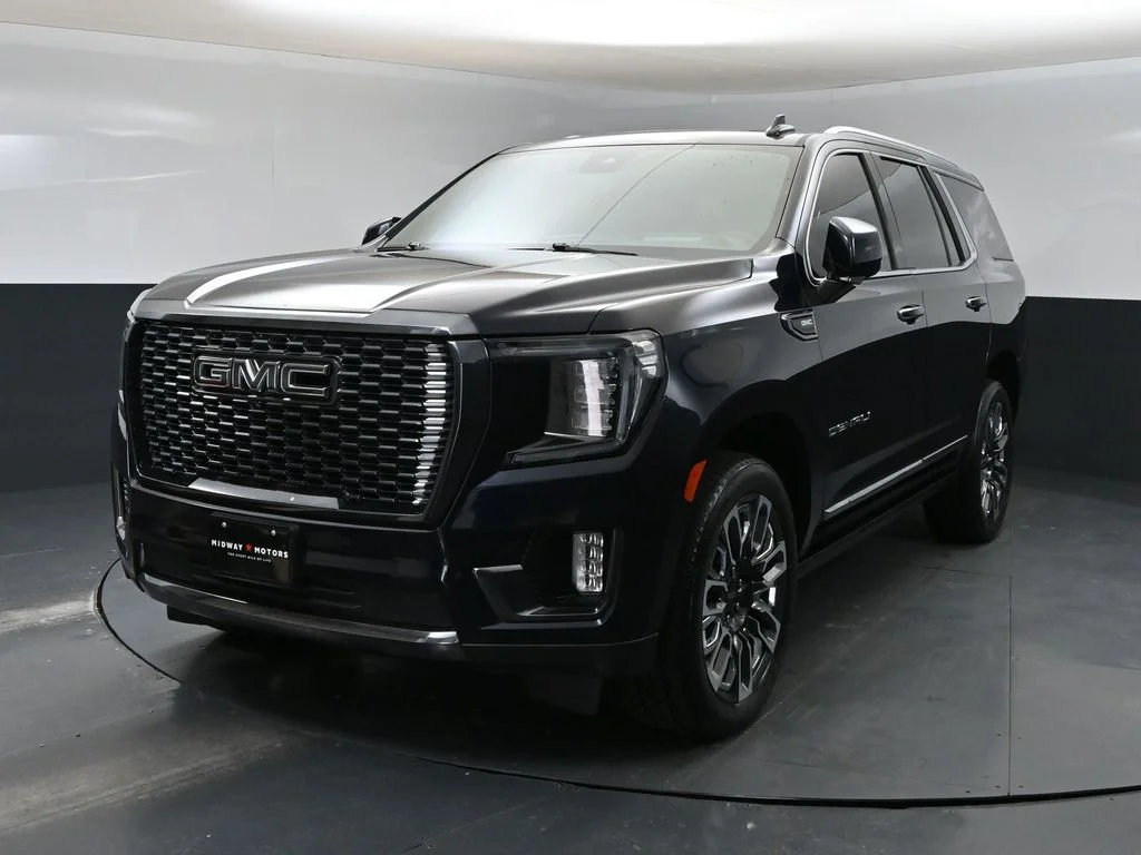 Used 2023 Blue GMC Denali Ultimate image 6