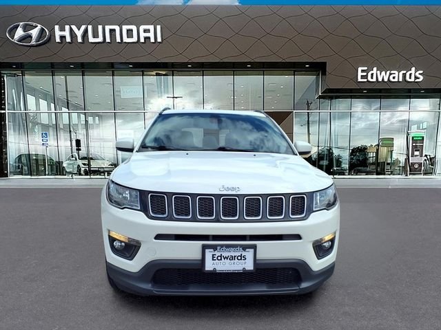 Used 2020 White Jeep Latitude image 11