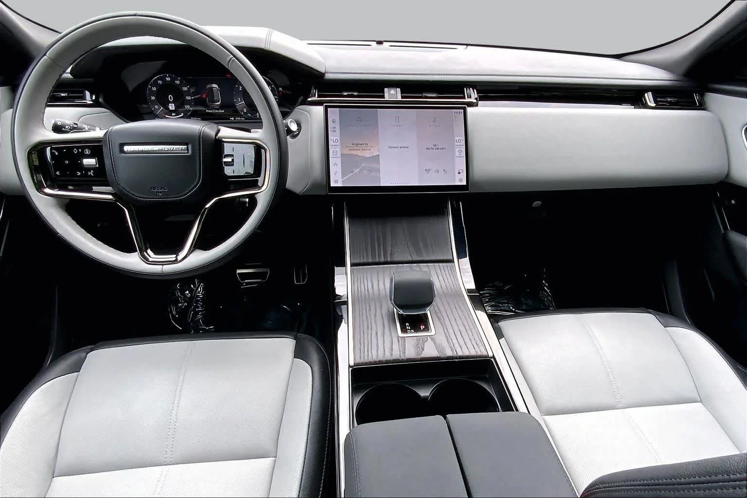 Used 2026 GRAY Land Rover Dynamic SE image 15