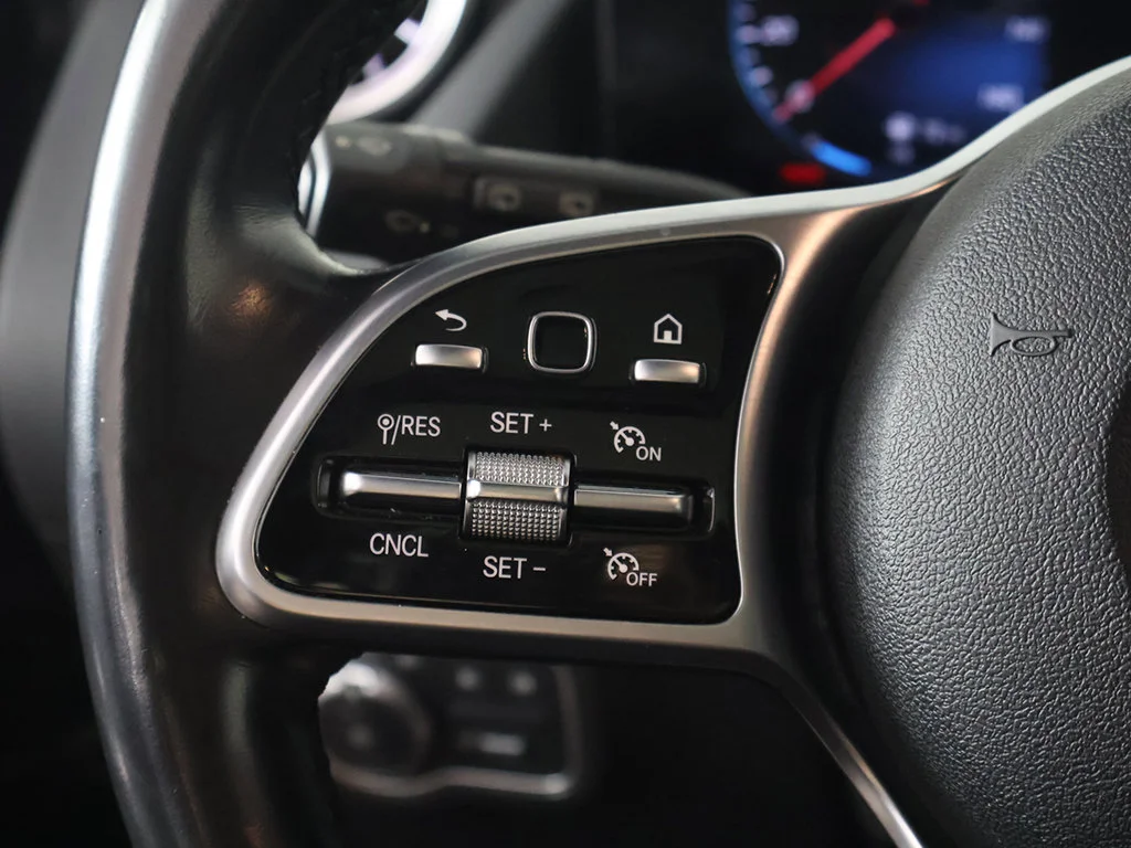 Used 2023 Black Mercedes-Benz GLA 250 image 38