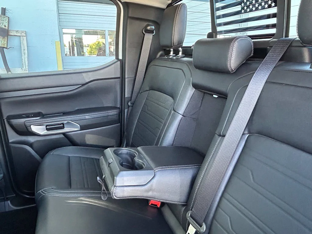 Certified Used 2025 Oxford White Ford Lariat image 24