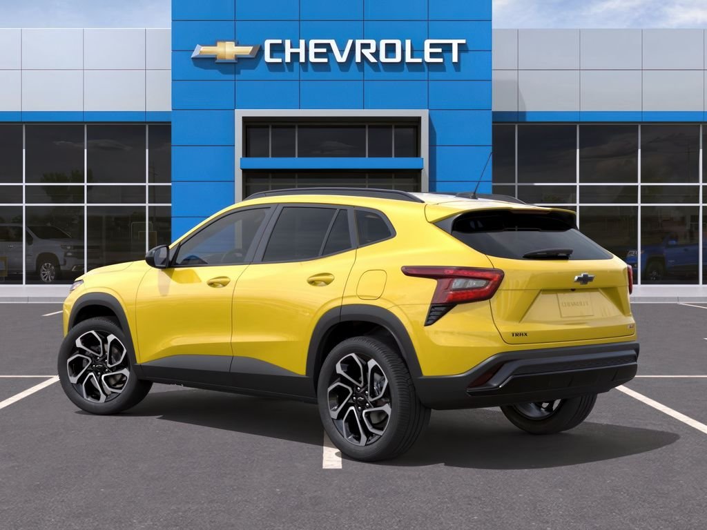 2025 Chevrolet Trax photo 2