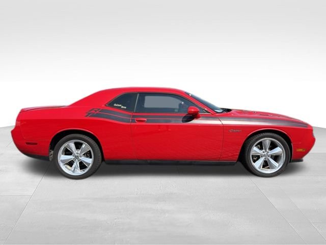 Used 2014 Red Dodge R/T image 3