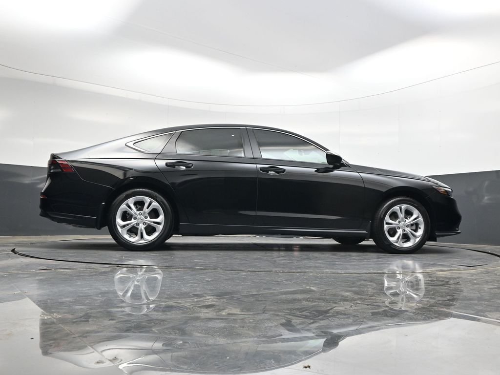Used 2026  Honda LX image 34