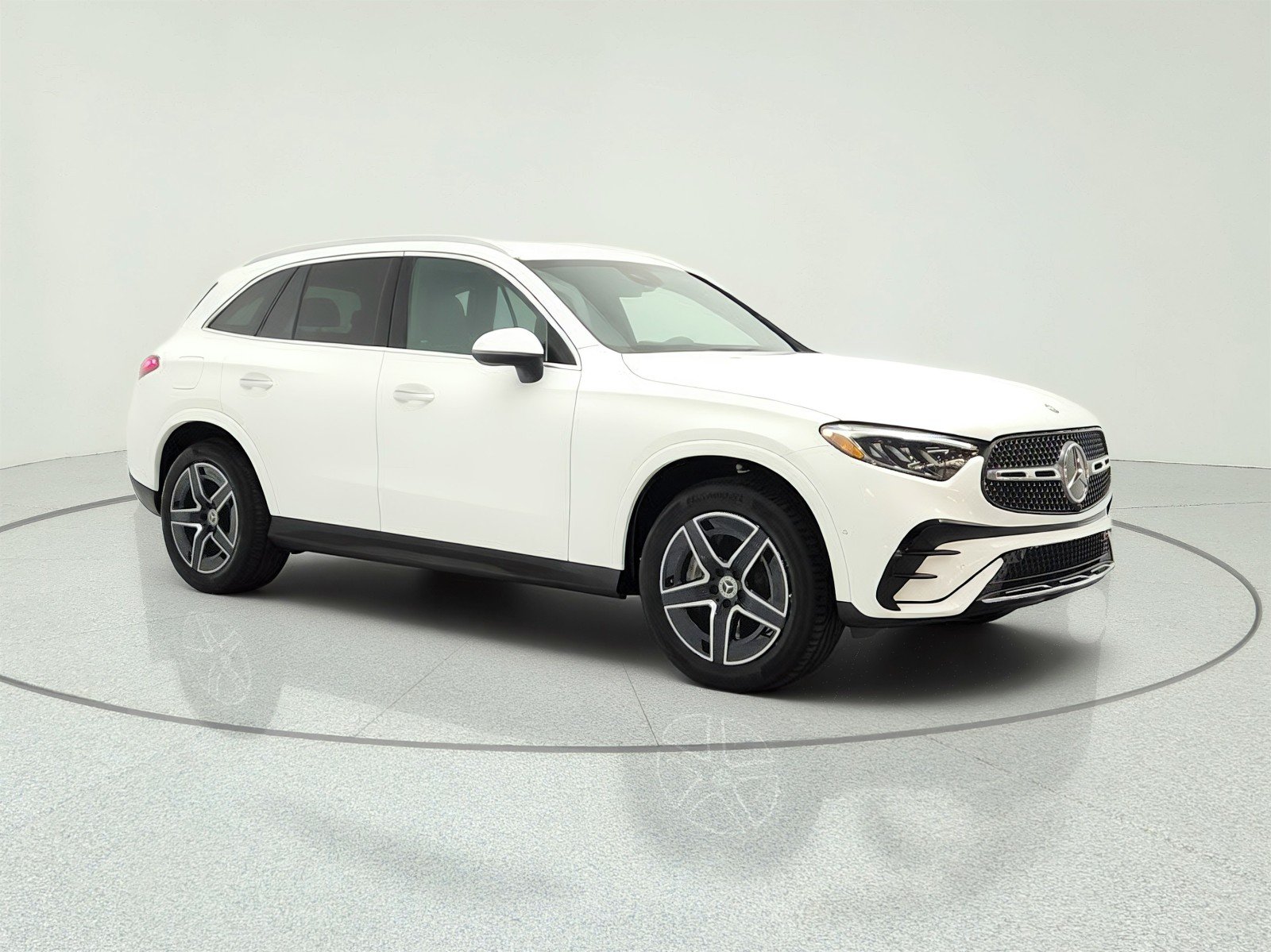 Used 2025 Polar White Mercedes-Benz GLC 350e 4MATIC® SUV image 3