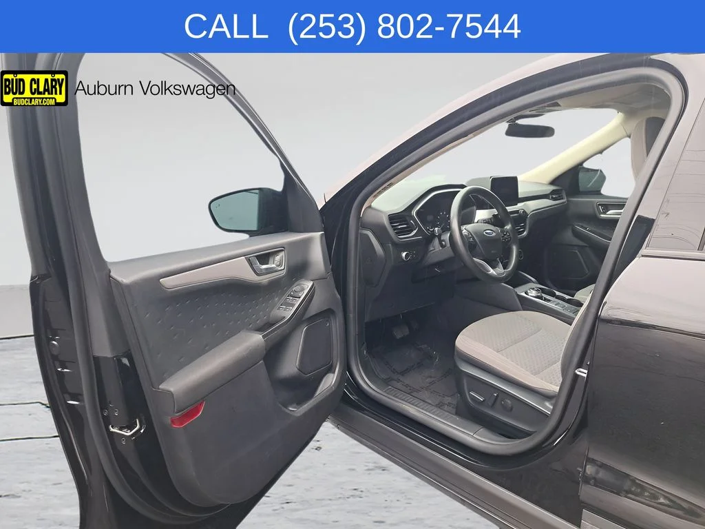Used 2020 Black Ford SE image 11