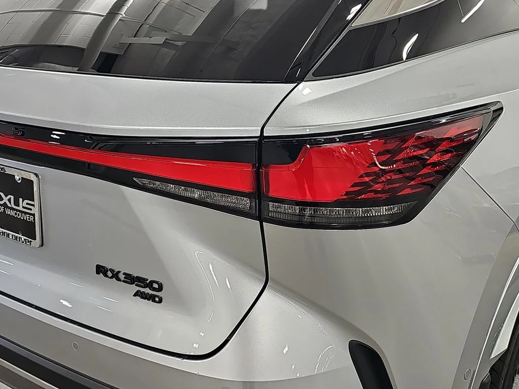 New 2026 Iridium Lexus PREMIUM PLUS image 32