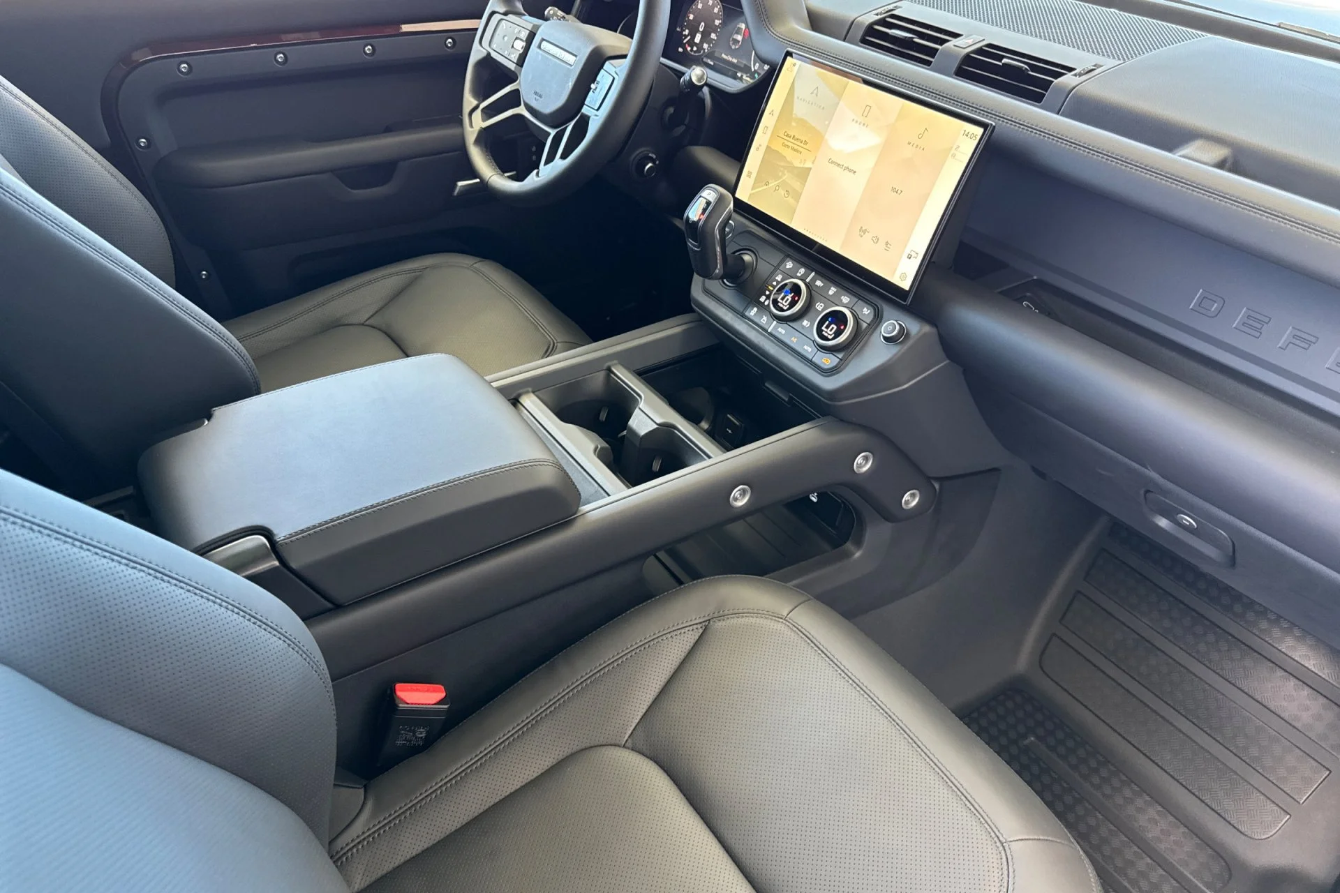 New 2026 Sedona Red Land Rover X-Dynamic SE image 18