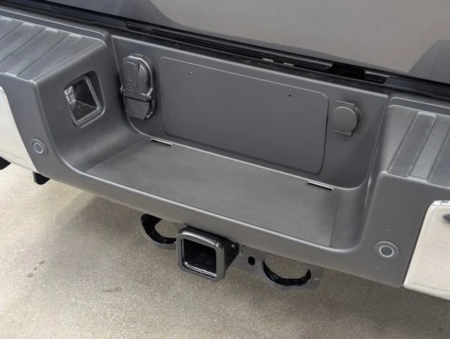 New 2026 Carbonized Gray Metallic Ford F-350® Lariat® image 72