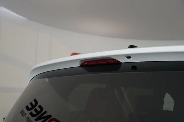 New 2026 Bright White Clear-Coat Exterior Paint Chrysler Select image 39