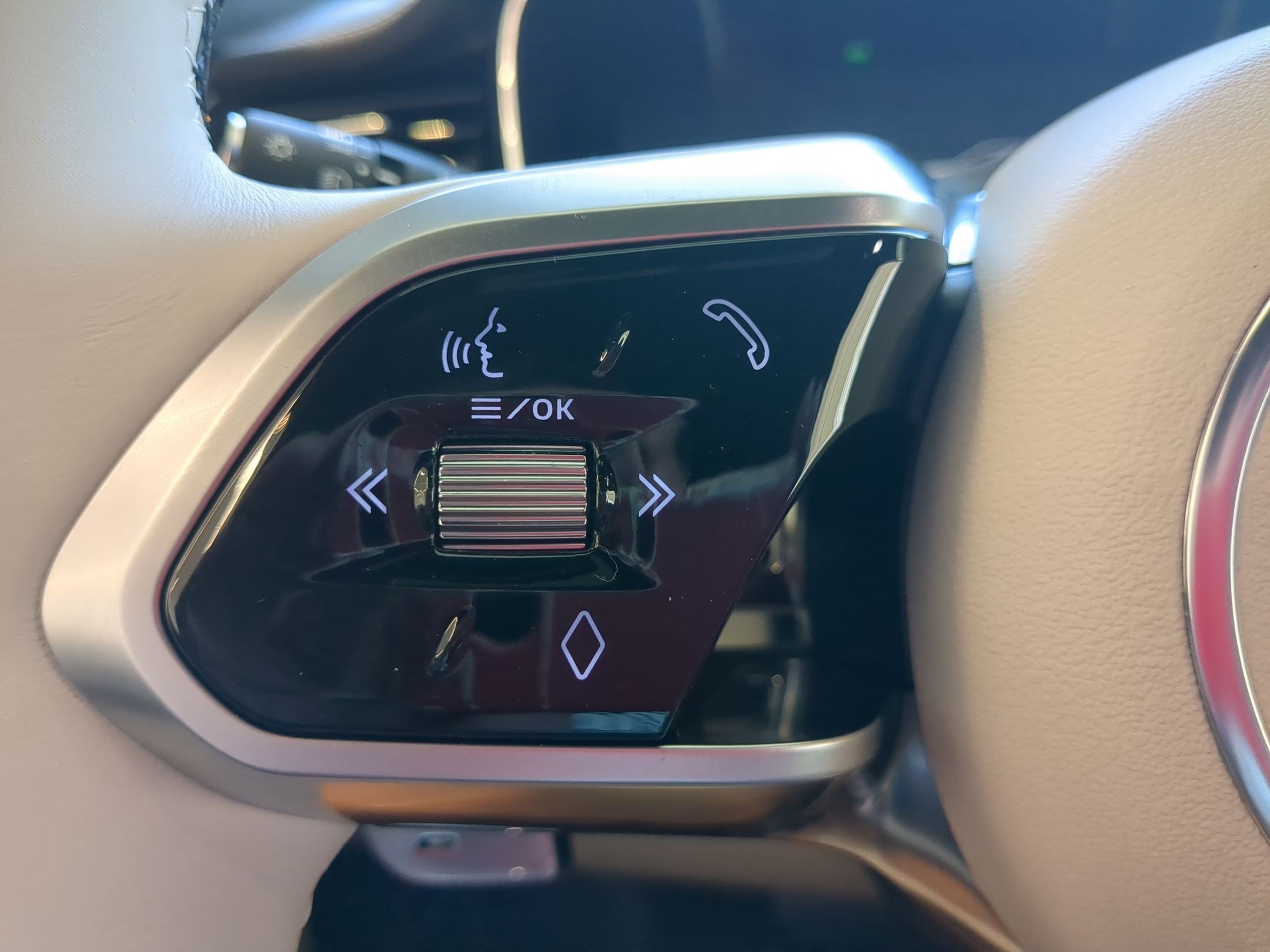 2026 Jaguar F-Pace R-Dynamic S - Photo 15