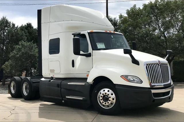 Pre-Owned 2023 International LT625 6X4 Sleeper