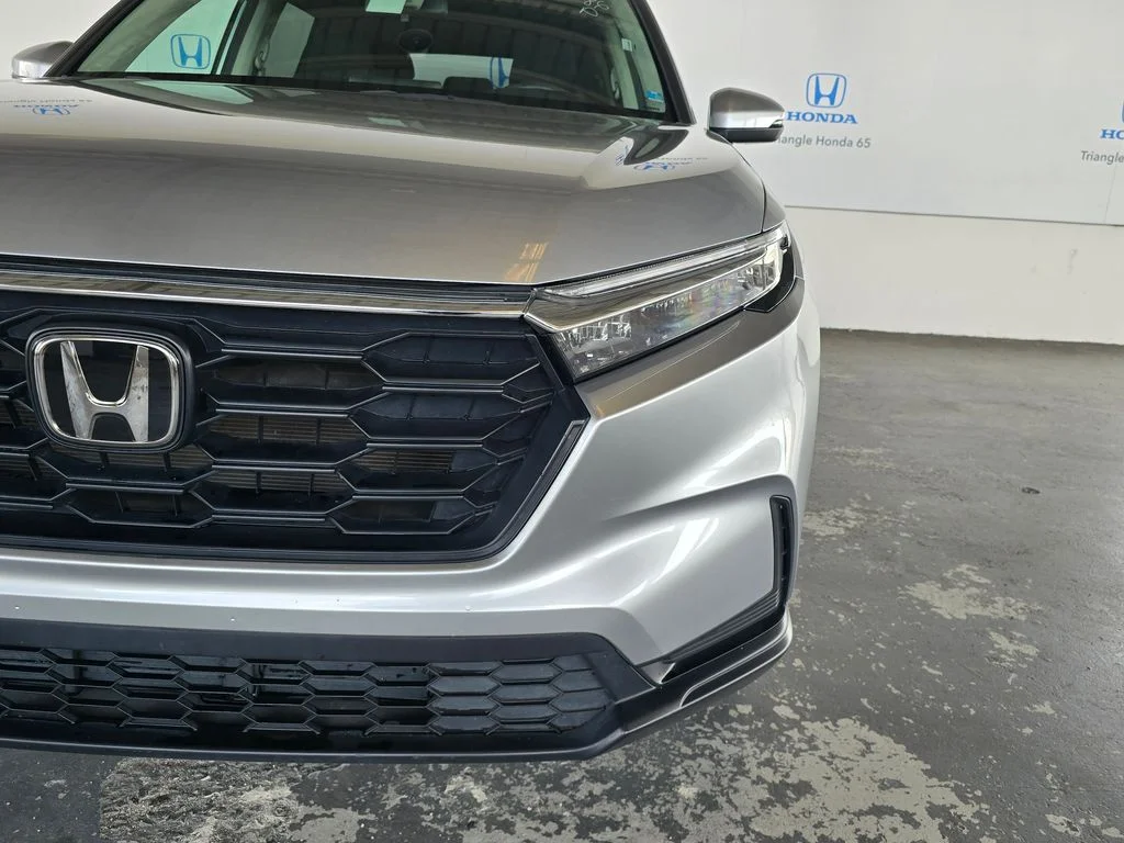 Used 2025  Honda LX image 24