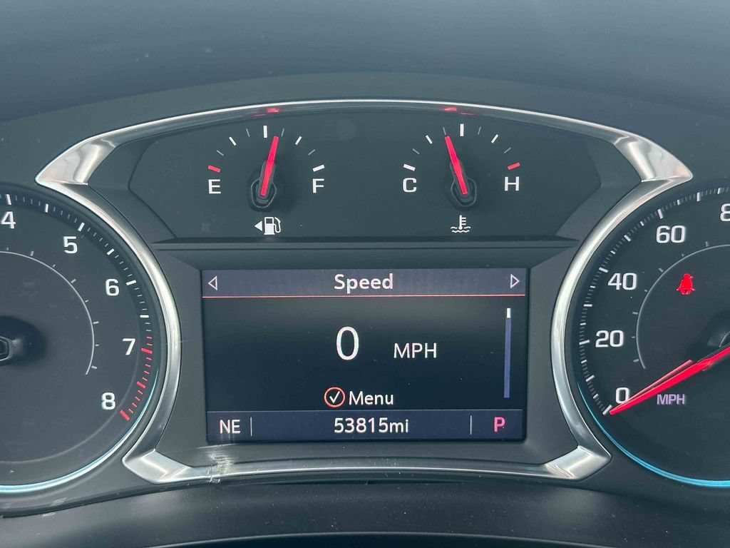 Certified Used 2021 SILVER ICE METALLIC Chevrolet Premier image 27