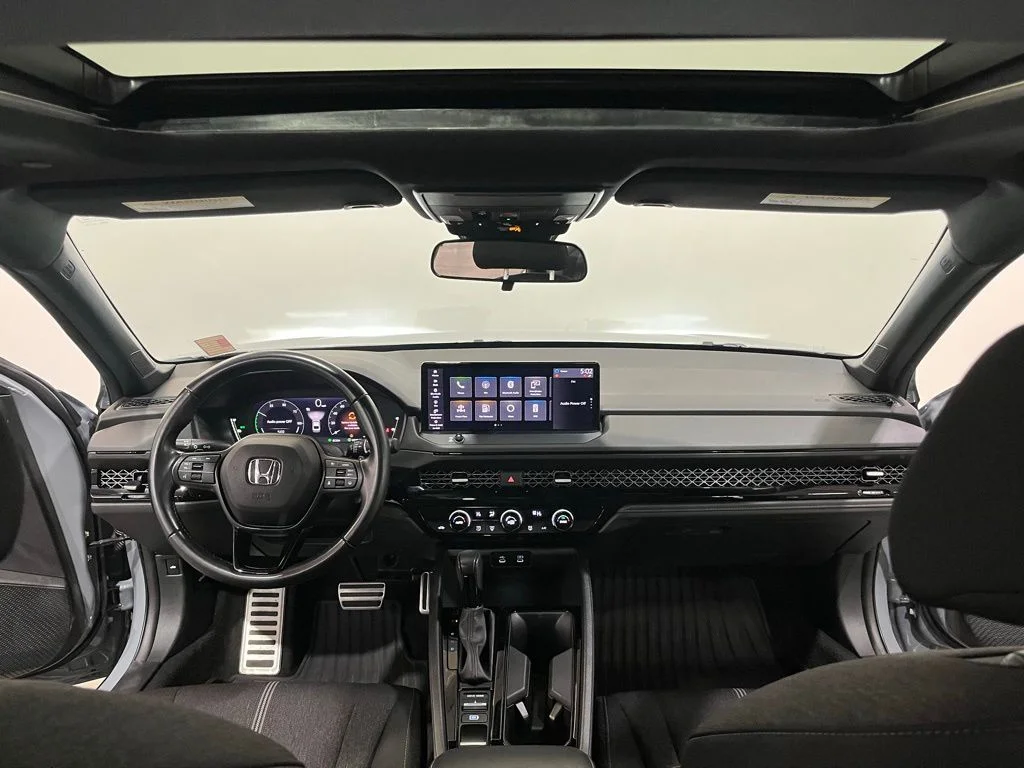 Used 2023 Gray Honda Sport image 19