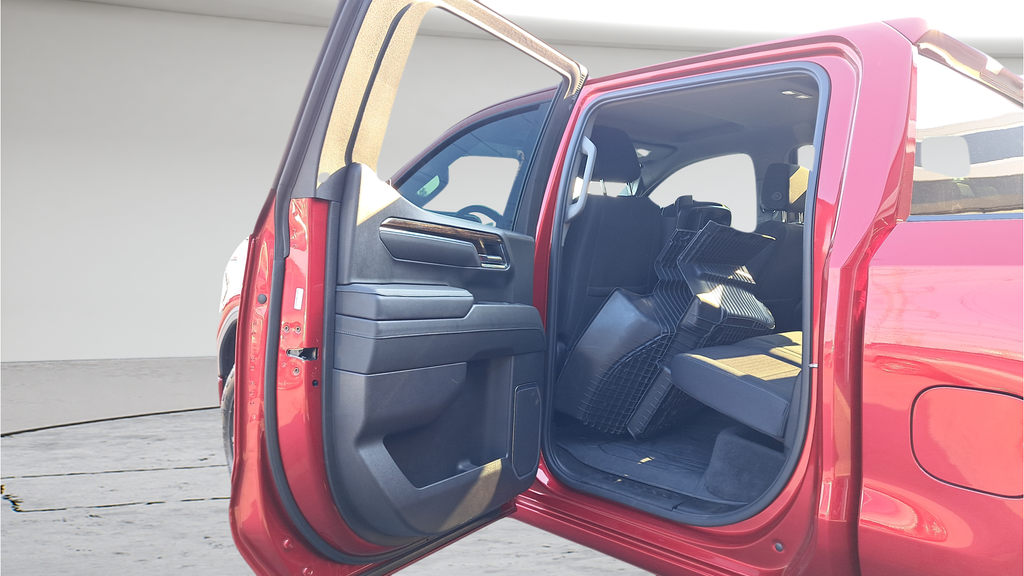 Used 2024 Red GMC Elevation image 11