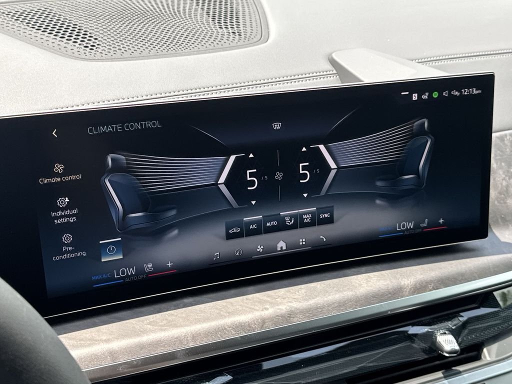 New 2026 Manhattan Green Metallic BMW xDrive50e image 17