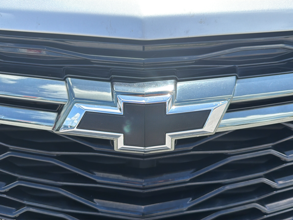 Used 2022 Silver Chevrolet RS image 48