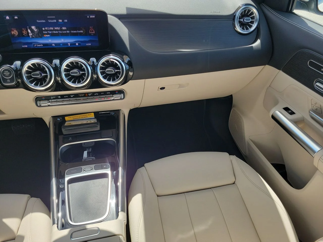 New 2026 Polar White Mercedes-Benz GLA 250 image 16