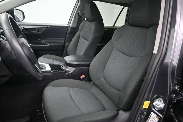Used 2022 Magnetic Gray Met Toyota XLE image 10