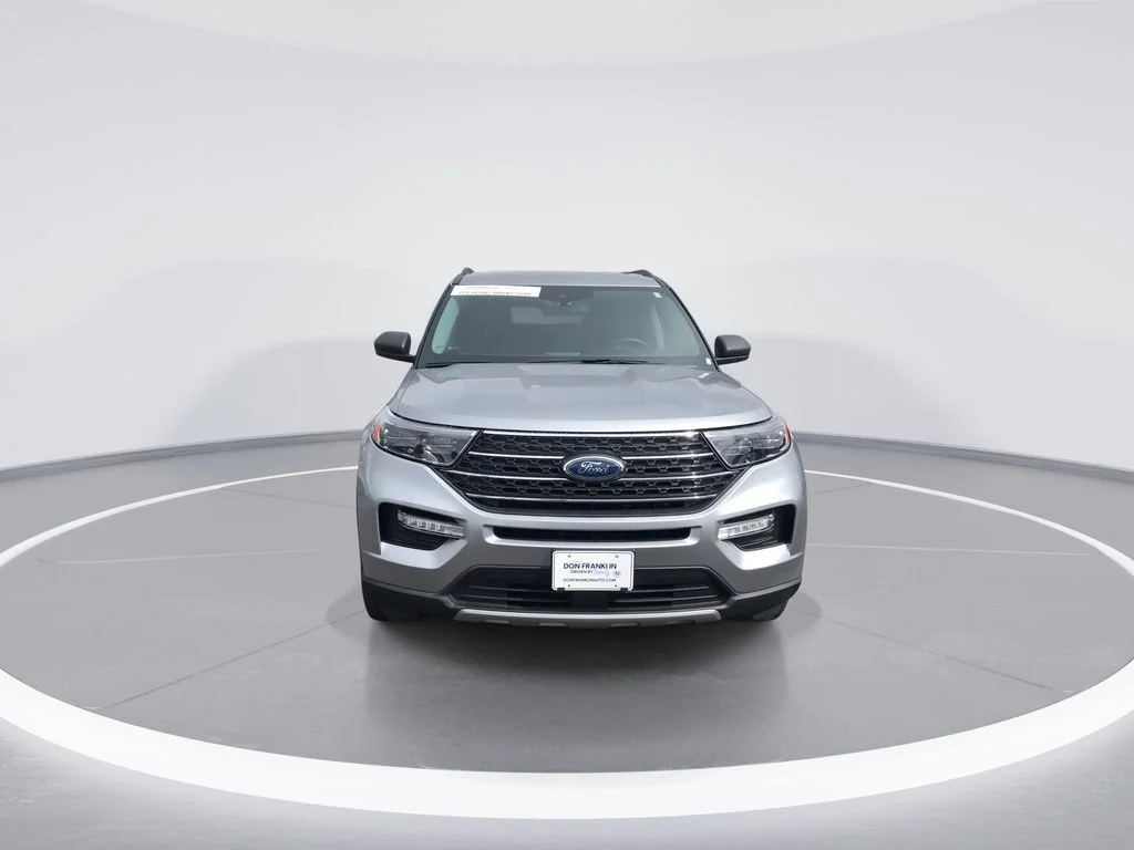 Used 2022 Silver Ford XLT image 3