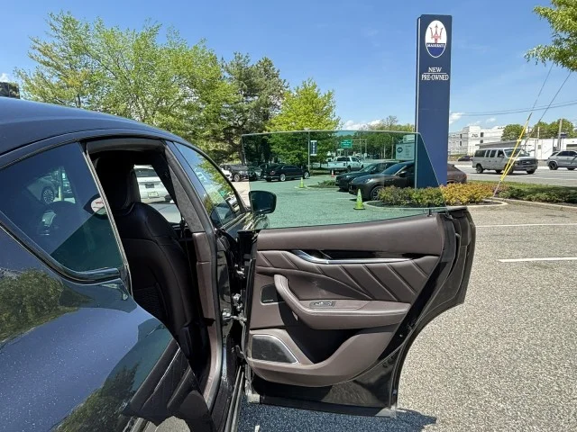 Used 2022 Nero Ribelle Metallic Maserati Modena ~ RARE Fuoriserie Zegna Pelletessuta !!!!! image 25