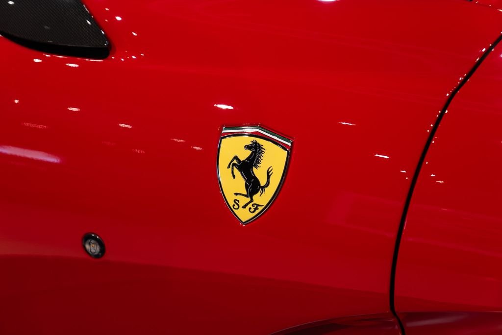 2022 Ferrari 812 Competizione 812 Competizione - Photo 12