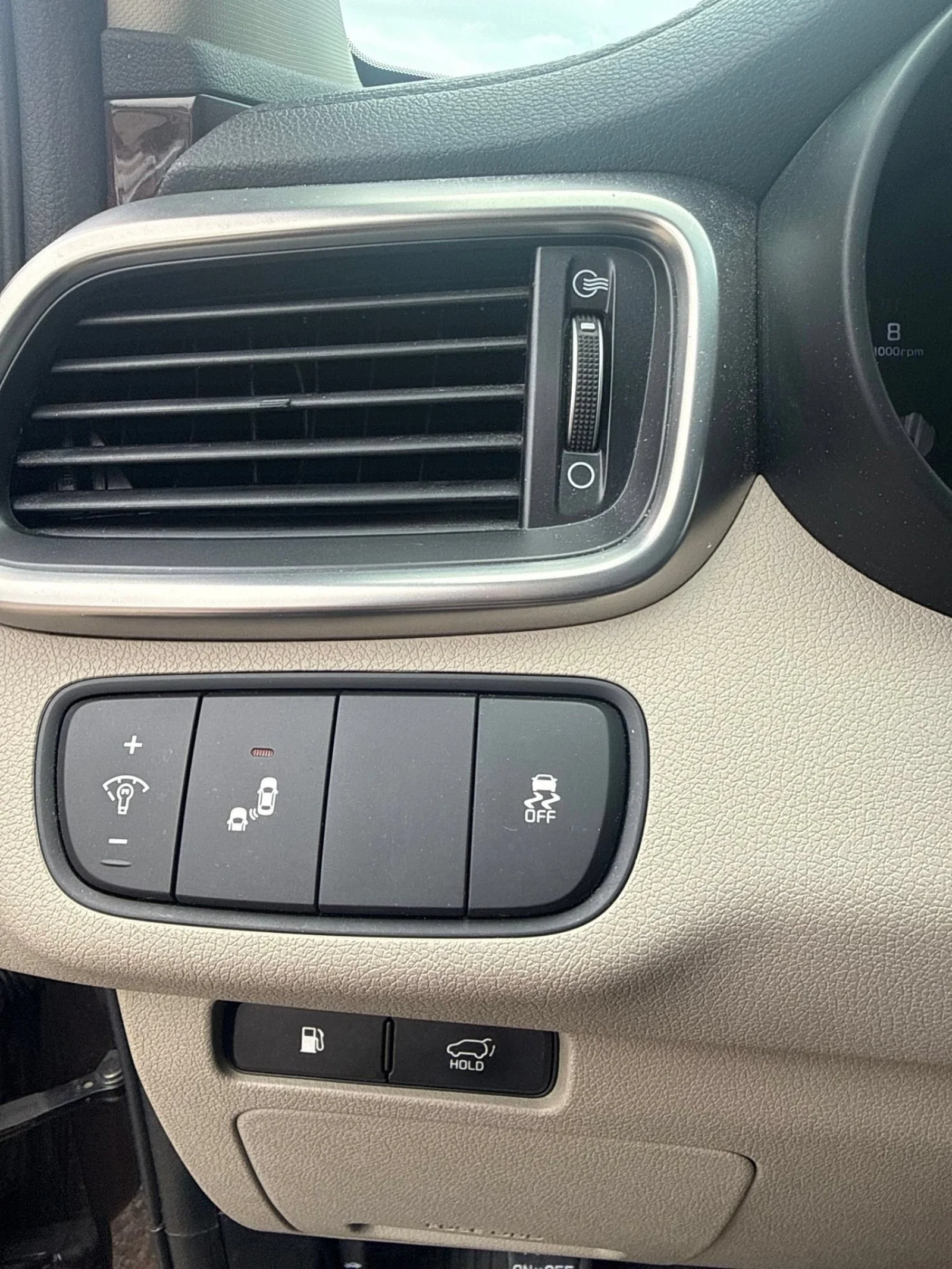 Used 2018 Polished Walnut Kia EX V6 image 8
