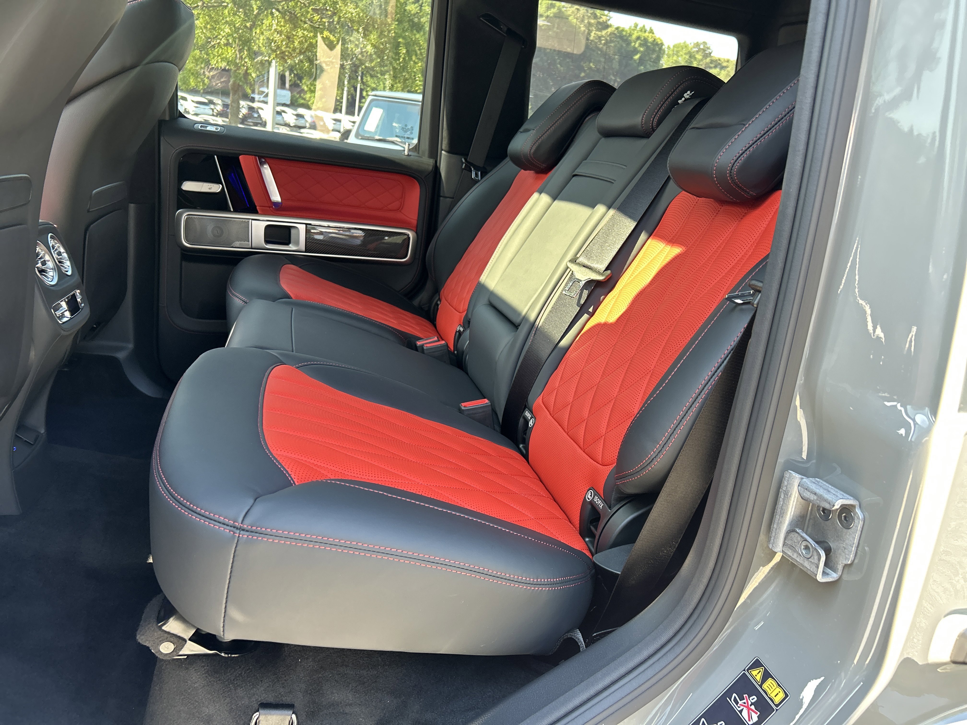 New 2026 MANUFAKTUR Arabian Grey Non- Metallic Mercedes-Benz AMG® G 63 SUV image 36