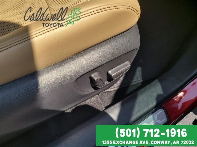 Certified Used 2022 RUBY FLARE PEARL Toyota  image 31