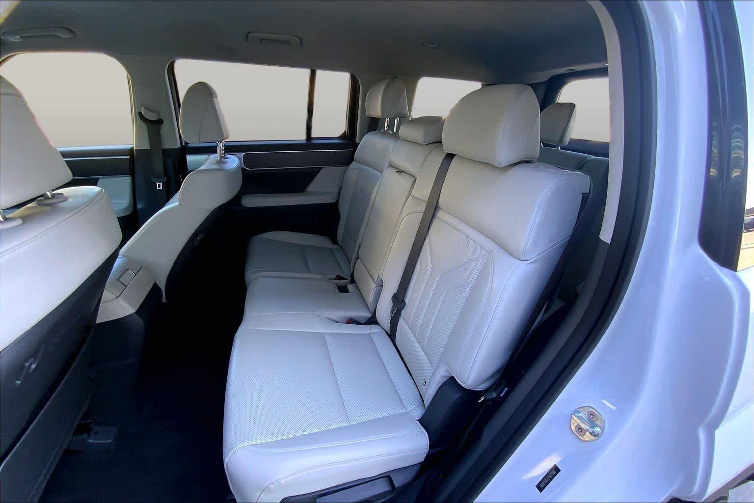 Used 2026 Serenity White Hyundai SEL image 20