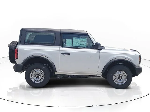 New 2026 Oxford White Ford Base image 4