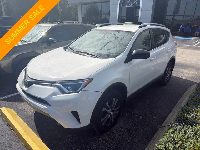 Used 2017 White Toyota LE image 17
