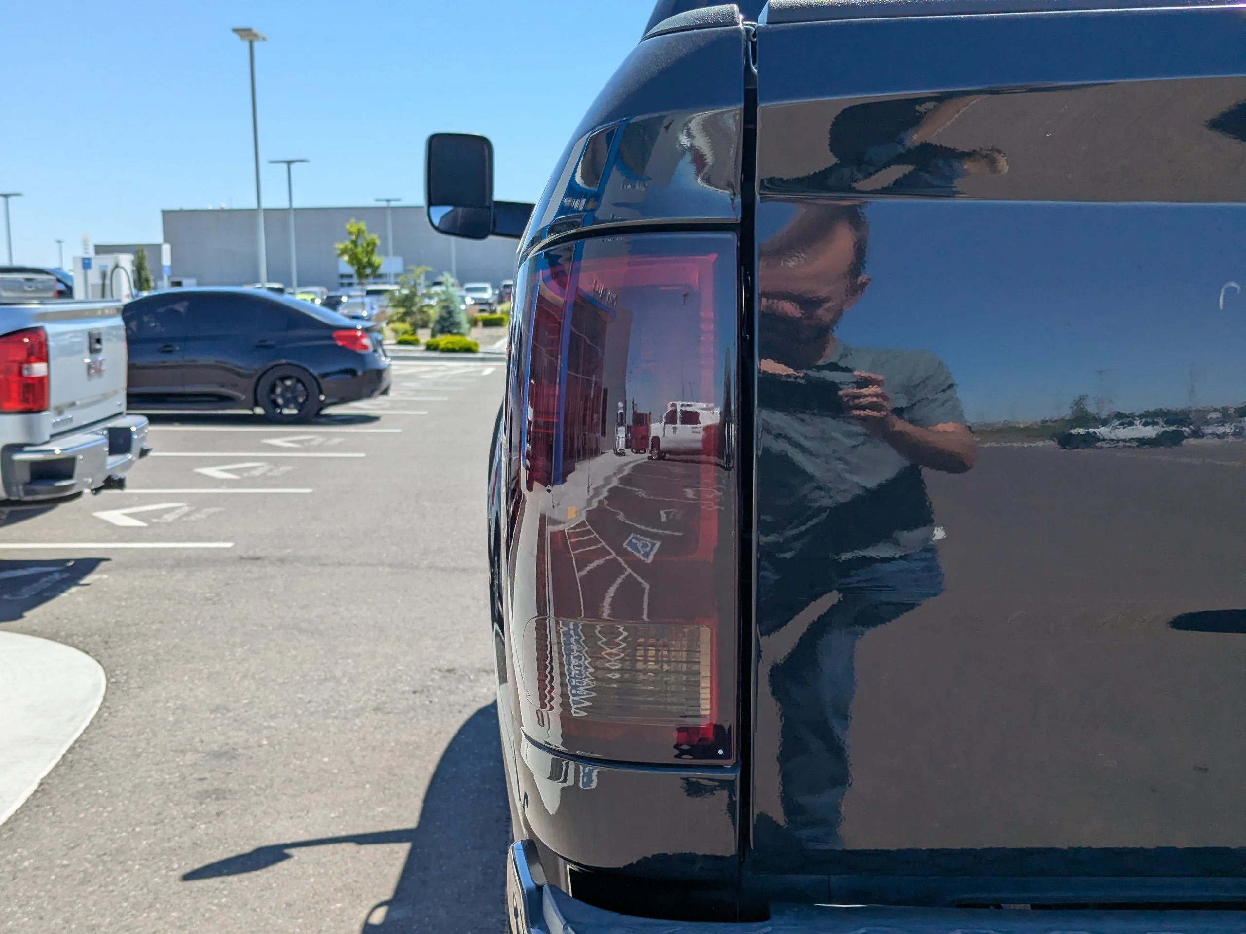 Used 2018 Brilliant Black Crystal Pearlcoat Ram Big Horn image 44