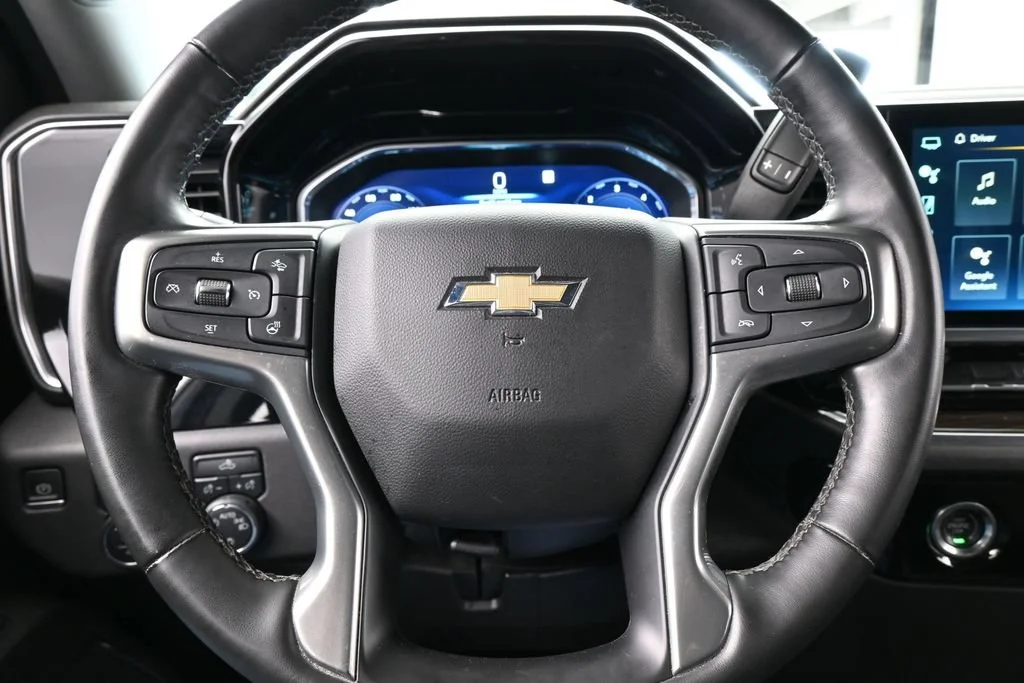 Used 2023 Summit White Chevrolet LT image 26